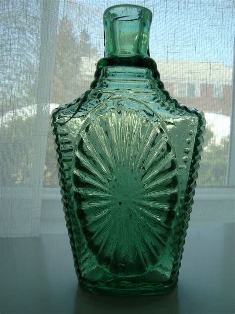 Gviii 2 Sunburst Flask Green Two Pound New England Glass House 1820s
