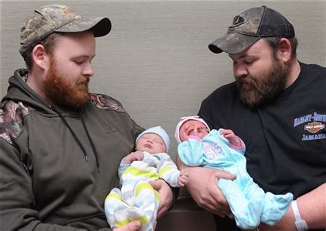 Brothers Babies Arrive Hours Apart At Same Hospital Wsvn 7news
