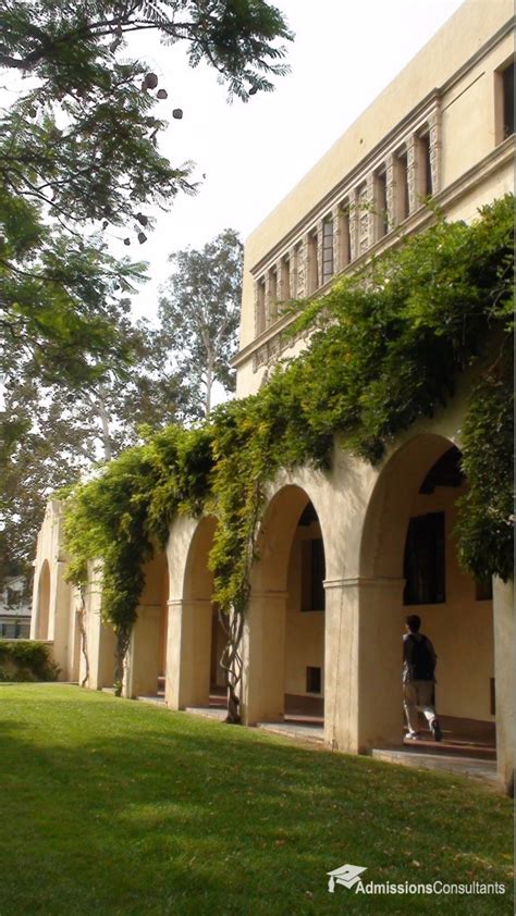 Located in pasadena, california, california institute of technology is a small four year private college offering both undergrad and graduate programs. Top Colleges and Universities California Institute of ...