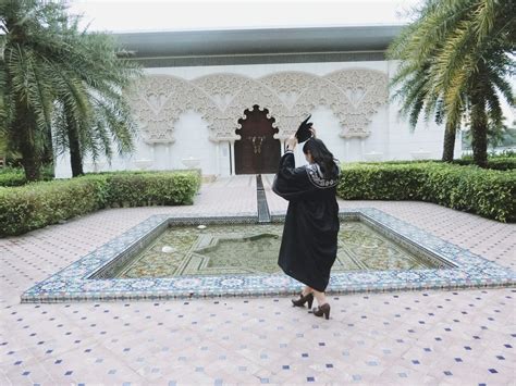 9 GRADUATION PHOTOSHOOT IDEAS - Hi5 the world