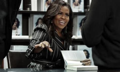 Michelle Obamas Memoir Sells More Than 10m Copies Sac Cultural Hub