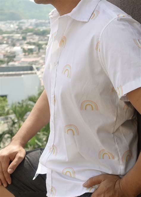 Camisa Blanca Con Estampado De Arcoíris Hoori Camisas De Hombre Pantalones De Hombre