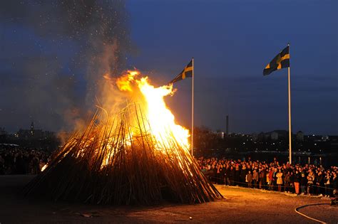 Großartige ersparnisse bei hotels & unterkünften insödra eslov (eslov, schweden). Valborgsbrasa på Skansen Foto: Lars-Eric Örthlund - Skansen