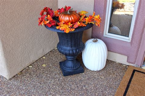 Forup turkey burlap door decor, thanksgiving turkey door sign, fall thanksgiving decorations, garden flag, turkey front door hanging sign. Tice's Tidbits: DIY...Thanksgiving Front Door Decor