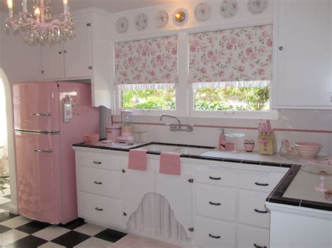 Retro Pink Kitchen Love The Fridgechandeliersink And Blinds So