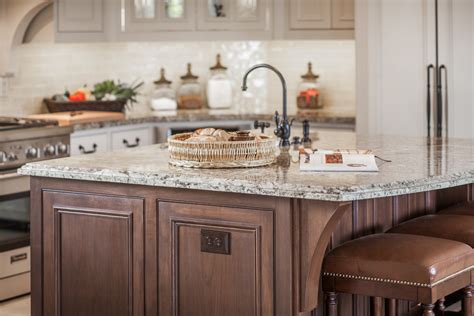 Having beautiful and efficient cabinets in your kitchen or bathroom can make a world of difference. Kitchen Remodel - Cypress, TX - Traditional - Kitchen ...