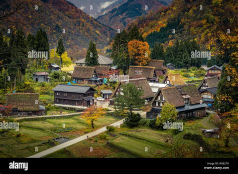 Traditional Houses In The Gassho Style In Ainokura Village A Unesco