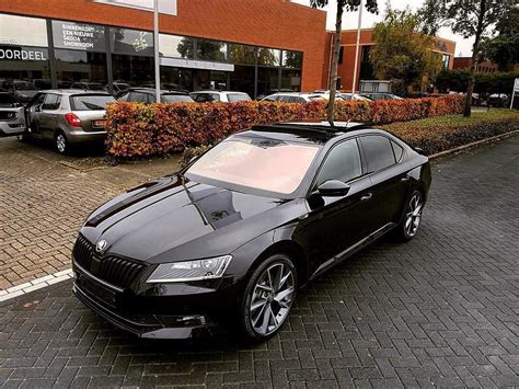 Skoda kodiaq sportline business 2021 black. Skoda Superb Estate Sportline - Black Magic vs. Quartz ...