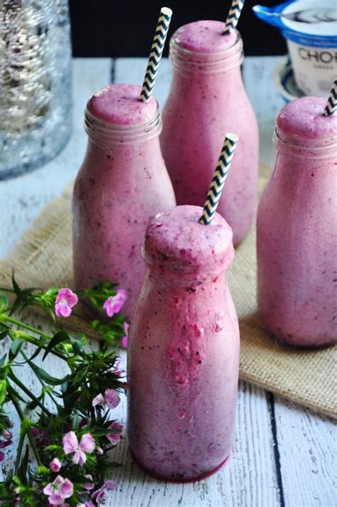 16 Protein Packed Breakfasts For A Happier Am Berry Smoothie Protein Shake Recipes Easy