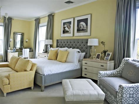 10 Beautiful Master Bedrooms With Yellow Walls