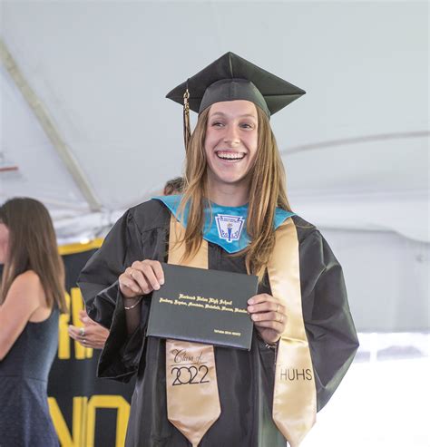 Harwood gives seniors a Highlander farewell — Waterbury Roundabout