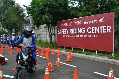 Wahana Demi Keselamatan Edukasi Safety Riding Harus Jalan Terus