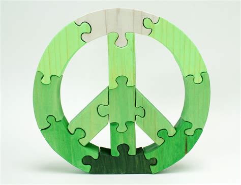 Peace Sign Puzzle Green Berkshire Bowls