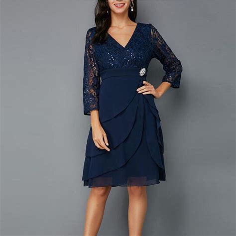Stunning Navy Blue Short Mother Of The Bride Dresses With Sleeves Lace