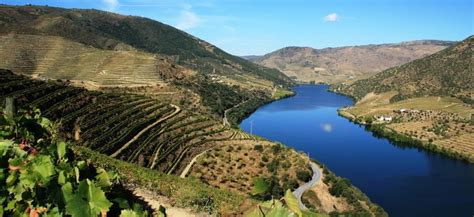 Explore our destinations and tips and book now! Portugália északi része - bor és kultúra -> Portugália