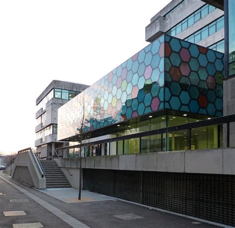 Cardiff University School Of Biosciences Entrance Facility