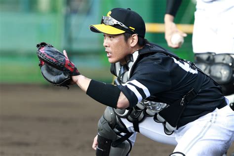 Viimeisimmät twiitit käyttäjältä あつし 奥村政稔選手、甲斐拓也選手、榊原翼選手3150!カイキンショウ単独ライブ大盛況! ラブリー プロ 野球 捕手 - 素晴らしいイラスト