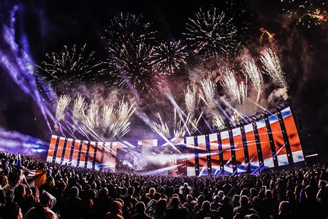 live nation poised for strong 2022 and beyond with booked events and tours edm honey