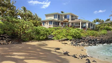 Islands Magazine The Best Names Sandy Beach House A Top 10 Villa