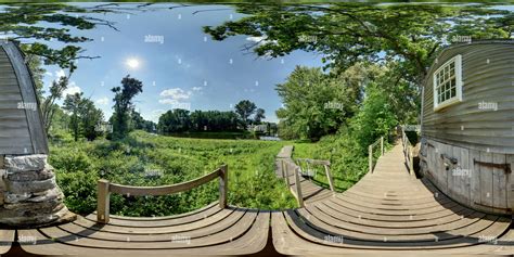 360° View Of North Bridge From The Old Manse Boathouse Aug 16 Alamy