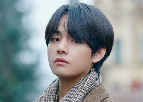 Asiachan has 5,450 v (kim taehyung) images, wallpapers, hd wallpapers, android/iphone wallpapers, facebook covers, and many more in its gallery. LO QUE MÁS NECESITAS SABER SOBRE KIM TAEHYUNG (BTS) | NORAE MAGAZINE