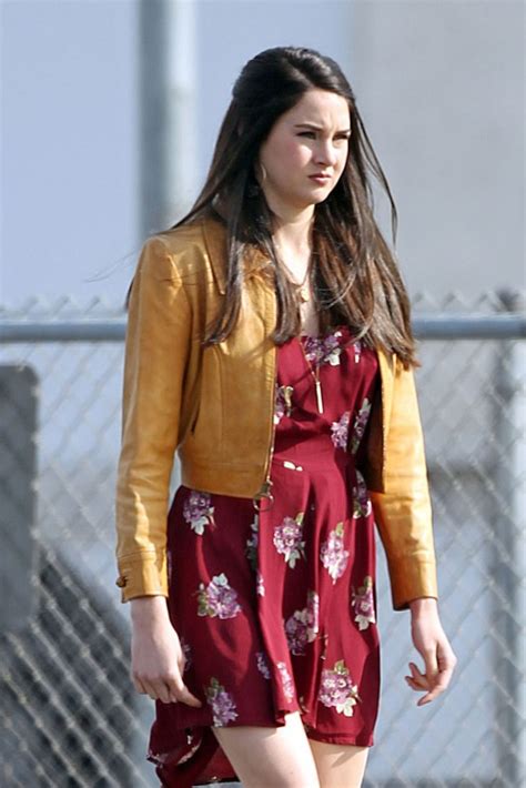 Shailene Woodley On The Set Of The Secret Life Of The American Teenager