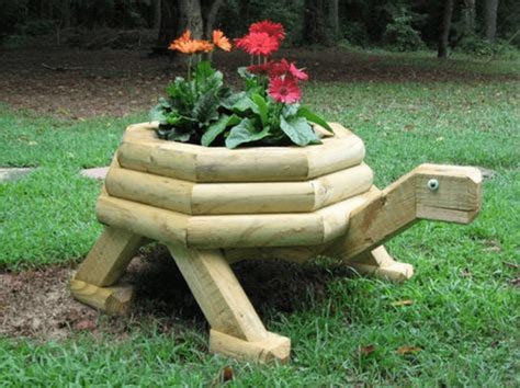 Diy Wooden Turtle Planter The Garden