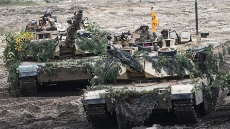 The Us And Germany Pledge Tanks To Ukraine Signaling Heavy Fighting