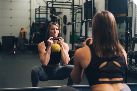 Understanding The Benefits And Risks Of Doing Crossfit