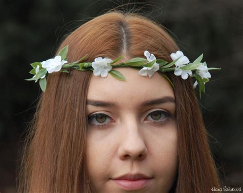 Kvetinydovlasu instagram posts photos and videos picuki com. Věneček do vlasů s bílými kvítky - Svatební dekorace - Svatební dekorace - Svatební dekorace ...