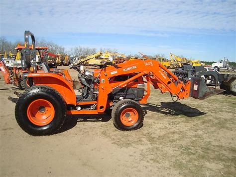 Kubota L5030 Tractor Loader 4 Wheel Drive Tractor With Grapple