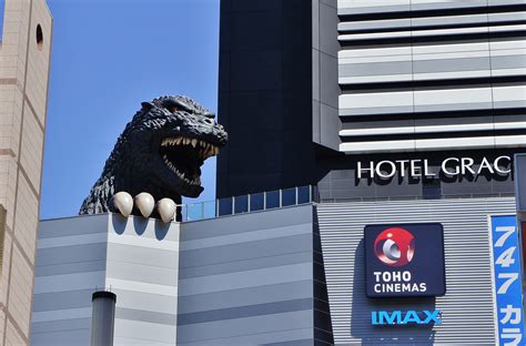 Godzilla Appears At Last Toho Cinemas In Shinjuku Experience Tokyo