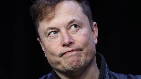 Elon Musk Gets Booed On Stage At Dave Chappelle S Comedy Show