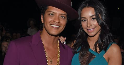 Who Is Bruno Mars Dating Heres What We Know About The Singers