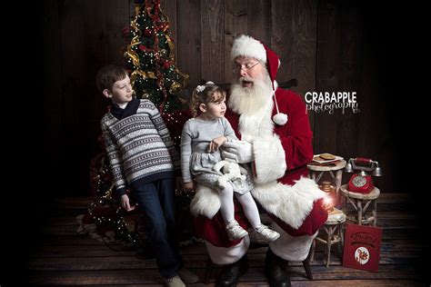 Christmas Portraits With Santa Boston Photographer · Crabapple