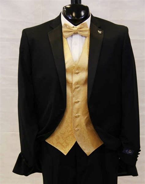 Awesome Gold Tuxedo For Chambelanes Outfits