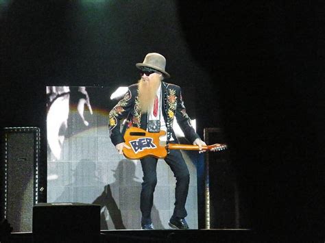 He's perhaps best known for playing the pearly gates 1959 gibson. Wie is Billy Gibbons? Alles over de gitarist van ZZ top 2021