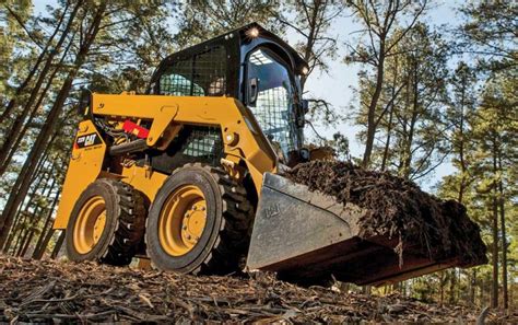 Caterpillar Skid Steers Summarized — 2019 Spec Guide Compact