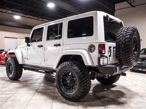 Used 2014 Jeep Wrangler Unlimited Sahara 4X4 White ...