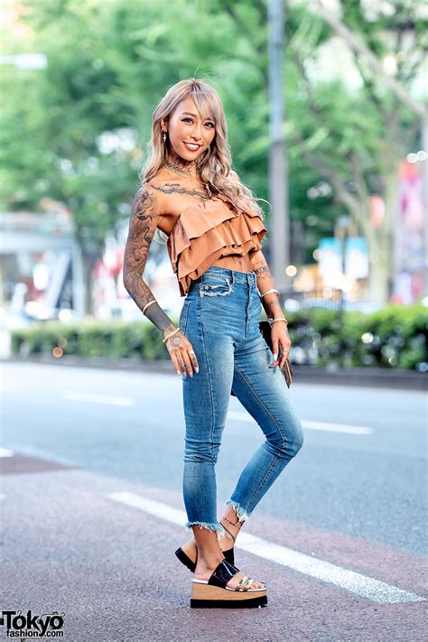 harajuku x cdmx japanese gyaru style in harajuku w gyda top spiral girl jeans murua wedge