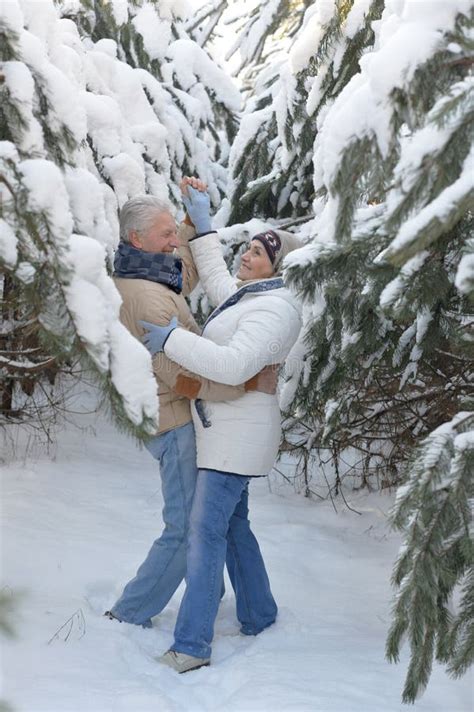 171 Happy Couple Dancing Winter Snow Stock Photos Free And Royalty Free
