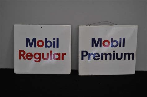 Mobil Premium And Reg Signs Maxmotive
