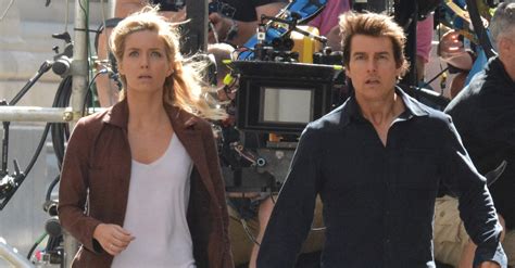 Tom Cruise Gets Back Into Action For ‘the Mummy With Annabelle Wallis Annabelle Wallis