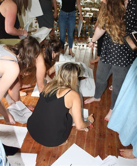 Hen Party Pictures Hen Party Life Drawing Arty Hen Party