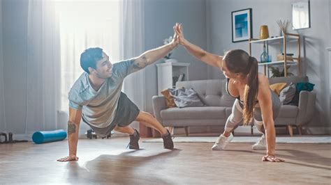 Fitnessübungen für zuhause ohne geräte. Zuhause fit bleiben - Zirkeltraining und Sport im ...