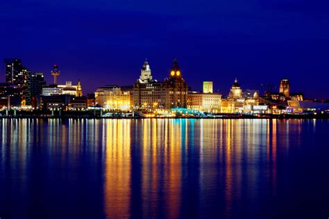 Liverpool's acting mayor hopes an illuminated art trail will bring joy and light after a dark year. Liverpool Waterfront - 80smusiclover1 Photo (40615471 ...