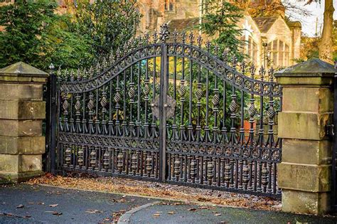 Modern Metal Art Double Driveway Front Entry Wrought Iron Gate Designs