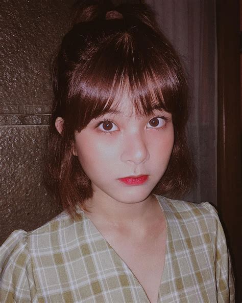 Visual, lead rapper, bungsu (youngest) birthday: Pin di Ciwi²