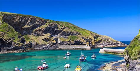 Port isaac is a small and picturesque fishing village on the atlantic coast of north cornwall, england, united kingdom. Holiday Cottages in Port Isaac | Forever Cornwall