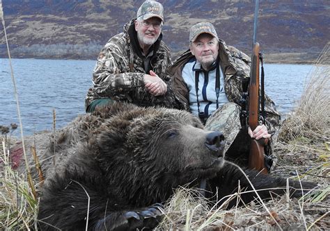 Kodiak Bear Hunting Alaska Larsen Bay Lodge Wzrost